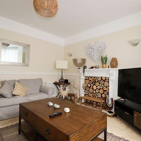 Gorgeous House In Newquay Walking Distance From Fistral Beach Exterior foto