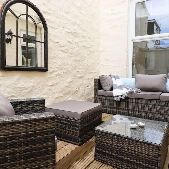 Gorgeous House In Newquay Walking Distance From Fistral Beach Exterior foto